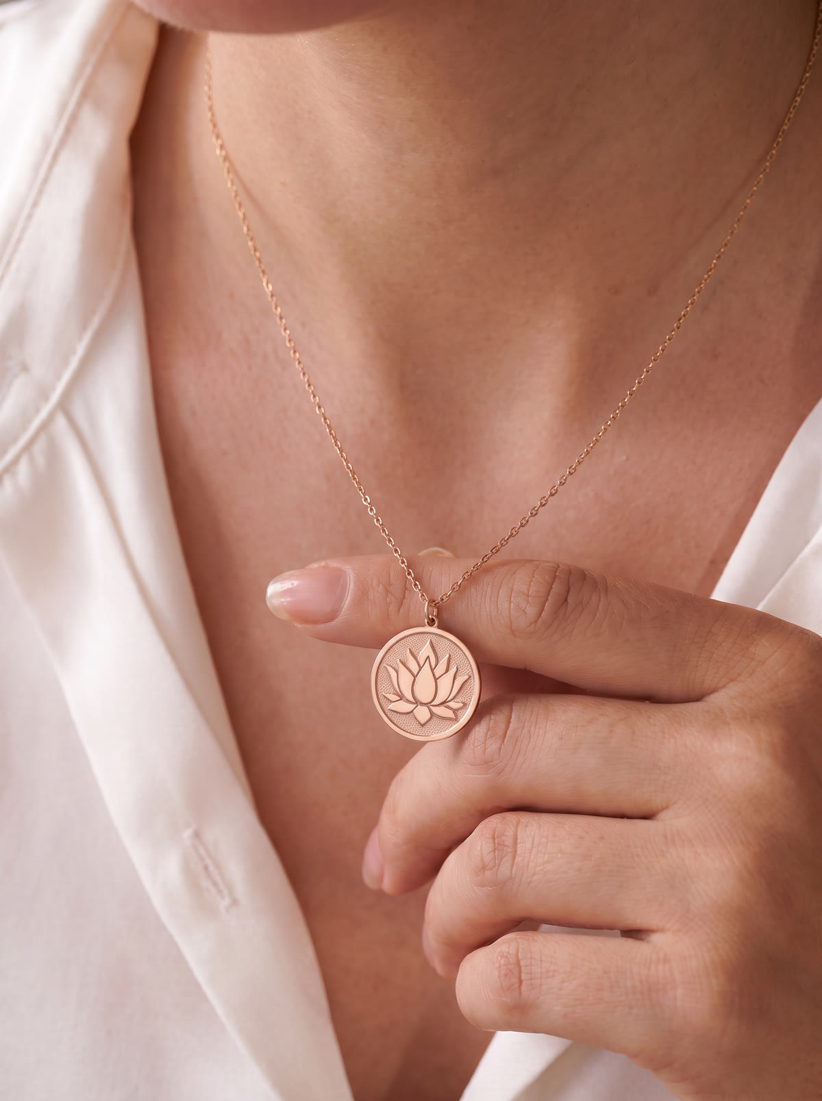 A NOVARIA necklace worn