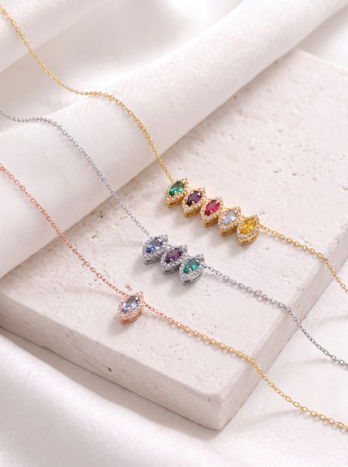 NOVARIA birthstone necklaces in gold, silver and rose gold